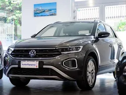 Indium grey tetto nero Nuova 2025 VW T-Roc Edition SUV | 27.890 € (Buon prezzo)