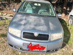 Usata 2003 Skoda Fabia Tre volumi | 800 € (Super prezzo)
