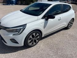 Usata 2023 Renault Clio V Tre volumi | 16.500 € (Buon prezzo)