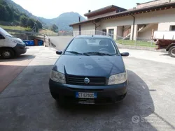 Grigio Usata 2004 Fiat Punto Dynamic Due volumi | 1400 € (Ottimo prezzo)