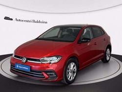 Rosso met tetto nero Usata 2022 VW Polo Style Tre volumi | 18.900 € (Buon prezzo)