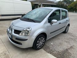 Grigio Usata 2007 Renault Modus Monovolume | 2550 € (Buon prezzo)