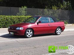 Rosso Usata 1992 Ford Escort Cabriolet Cabrio | 1990 €