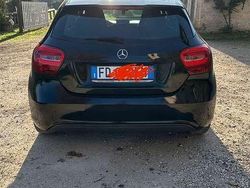 Nero Usata 2016 Mercedes A160 Tre volumi | 12.000 € (Buon prezzo)
