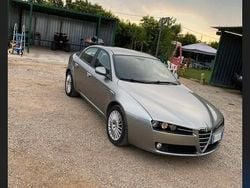Grigio Usata 2010 Alfa Romeo 159 Tre volumi | 3000 € (Buon prezzo)