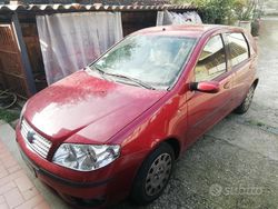 Rosso Usata 2007 Fiat Punto Due volumi | 1500 €