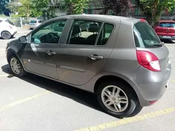 Argento Usata 2010 Renault Clio III Luxe Tre volumi | 5000 € (Molto cara)