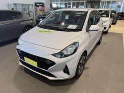 Bianco Nuova 2025 Hyundai i10 Due volumi | 15.800 €