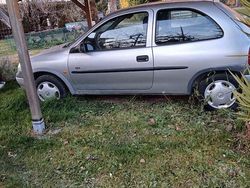 Grigio Usata 2000 Opel Corsa Tre volumi | 1200 €