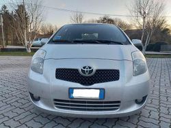 Usata 2009 Toyota Yaris Sol Due volumi | 5000 € (Buon prezzo)