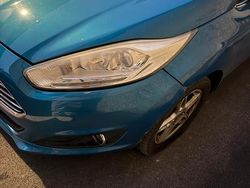 Blu Usata 2013 Ford Fiesta Titanium Tre volumi | 5000 € (Buon prezzo)