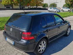 Usata 2003 VW Golf IV Tre volumi | 2700 €