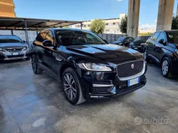Usata 2019 Jaguar F-Pace R-Sport SUV | 20.900 € (Buon prezzo)