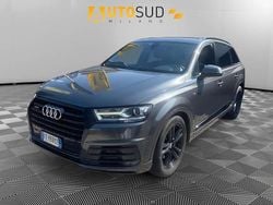 Grigio Usata 2016 Audi Q7 Business SUV | 25.900 € (Buon prezzo)