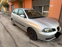 Grigio Usata 2003 Seat Ibiza Tre volumi | 1100 € (Ottimo prezzo)
