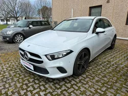 Bianco Usata 2019 Mercedes A200 Premium Due volumi | 25.000 € (Buon prezzo)