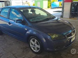 Usata 2006 Ford C-MAX Monovolume | 1350 € (Ottimo prezzo)