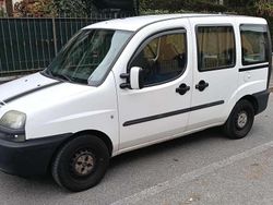 Bianco Usata 2002 Fiat Doblò Monovolume | 3300 € (Molto cara)