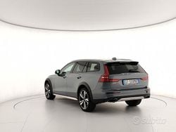 Usata 2021 Volvo V60 CC Station wagon | 16.500 € (Ottimo prezzo)