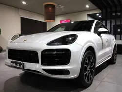 Bianco metallizato Usata 2021 Porsche Cayenne SUV | 69.900 € (Ottimo prezzo)