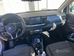 Grigio Usata 2019 Kia Stonic SUV | 15.500 € (Molto cara)
