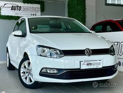 Bianco Usata 2015 VW Polo Tre volumi | 8750 € (Buon prezzo)