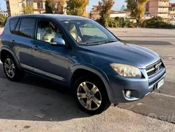 Usata 2009 Toyota RAV4 SUV | 7500 € (Buon prezzo)