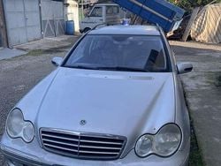 Argento Usata 2005 Mercedes C220 Tre volumi | 2200 € (Ottimo prezzo)