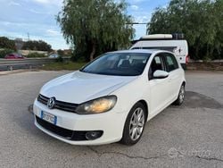 Bianco Usata 2010 VW Golf VI Tre volumi | 4000 € (Super prezzo)