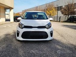 Bianco Usata 2024 Kia Picanto Urban Due volumi | 13.490 € (Buon prezzo)