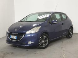 Blu Usata 2015 Peugeot 208 Allure Due volumi | 6990 € (Buon prezzo)