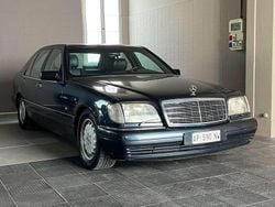 Blu Usata 1996 Mercedes 300 Tre volumi | 18.000 €
