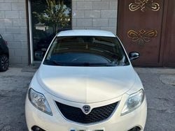 Bianco pastello Usata 2019 Lancia Ypsilon S Due volumi | 10.499 € (Cara)