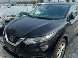 Nero Usata 2018 Nissan Qashqai SUV | 15.000 €