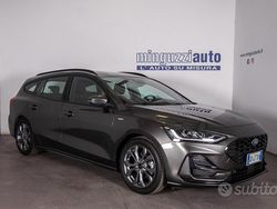 Grigio Usata 2023 Ford Focus ST-Line Tre volumi | 18.900 € (Buon prezzo)