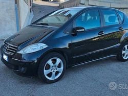 Usata 2008 Mercedes A180 Tre volumi | 1499 € (Ottimo prezzo)
