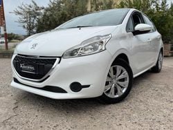Bianco Usata 2014 Peugeot 208 S Due volumi | 7500 € (Buon prezzo)