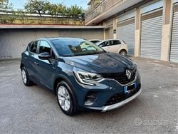 Grigio Usata 2022 Renault Captur Equilibre SUV | 15.999 € (Buon prezzo)