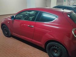 Rosso Usata 2011 Alfa Romeo MiTo Due volumi | 4500 € (Buon prezzo)