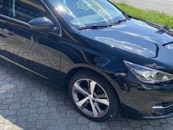 Usata 2018 Peugeot 308 SW Allure Station wagon | 9200 € (Buon prezzo)