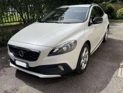 Bianco Usata 2014 Volvo V40 CC Business Edition Station wagon | 12.900 € (Molto cara)