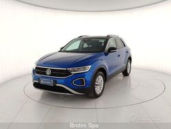 Blu/azzurro Usata 2022 VW T-Roc Life SUV | 20.000 € (Ottimo prezzo)