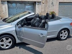 Grigio Usata 2004 Peugeot 307 CC Cabrio | 2500 € (Buon prezzo)