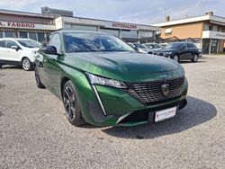 Verde Usata 2022 Peugeot 308 Allure Tre volumi | 15.600 € (Buon prezzo)
