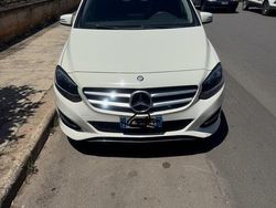 Bianco Usata 2017 Mercedes B180 Monovolume | 15.500 € (Cara)