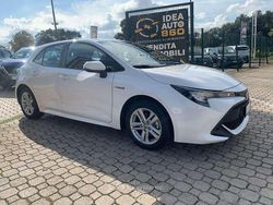 Bianco Usata 2021 Toyota Corolla Business Edition Tre volumi | 16.500 € (Ottimo prezzo)