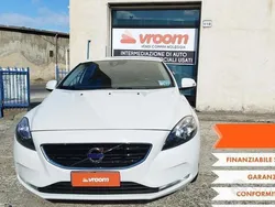 Bianco Usata 2015 Volvo V40 R-Design Kinetic Station wagon | 11.500 € (Molto cara)
