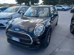 Nero Usata 2016 Mini Cooper D Business Due volumi | 9300 € (Buon prezzo)