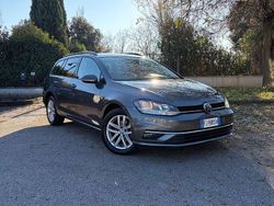 Grigio Usata 2017 VW Golf VII Executive Station wagon | 8499 € (Ottimo prezzo)