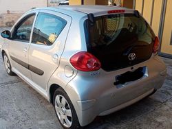 Grigio Usata 2008 Toyota Aygo Due volumi | 2900 € (Ottimo prezzo)